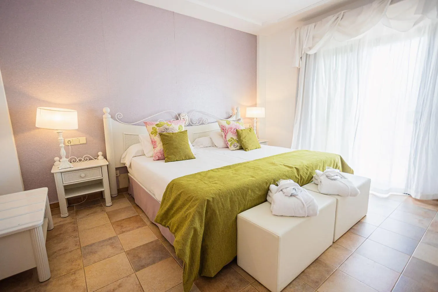 *****  Lago Garden Apart-Suites & Spa Hotel Cala Ratjada  Spain